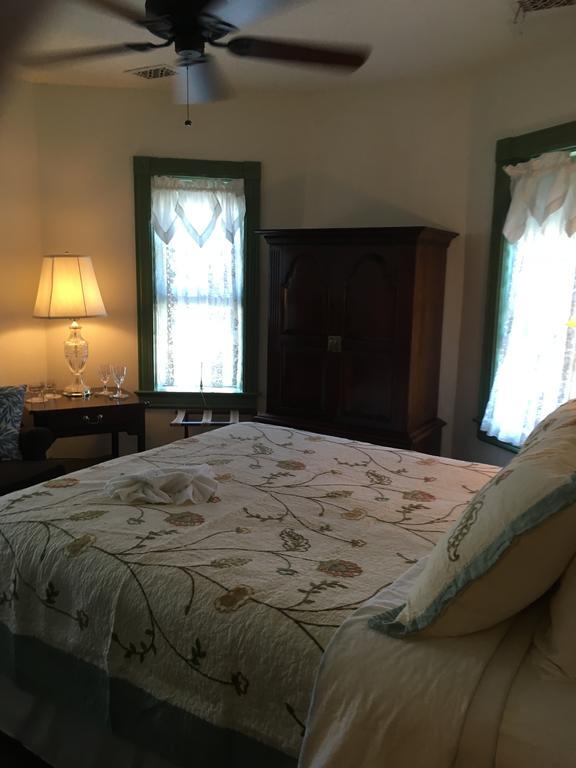 سانت مايكلز Parsonage Inn Bed And Breakfast المظهر الخارجي الصورة