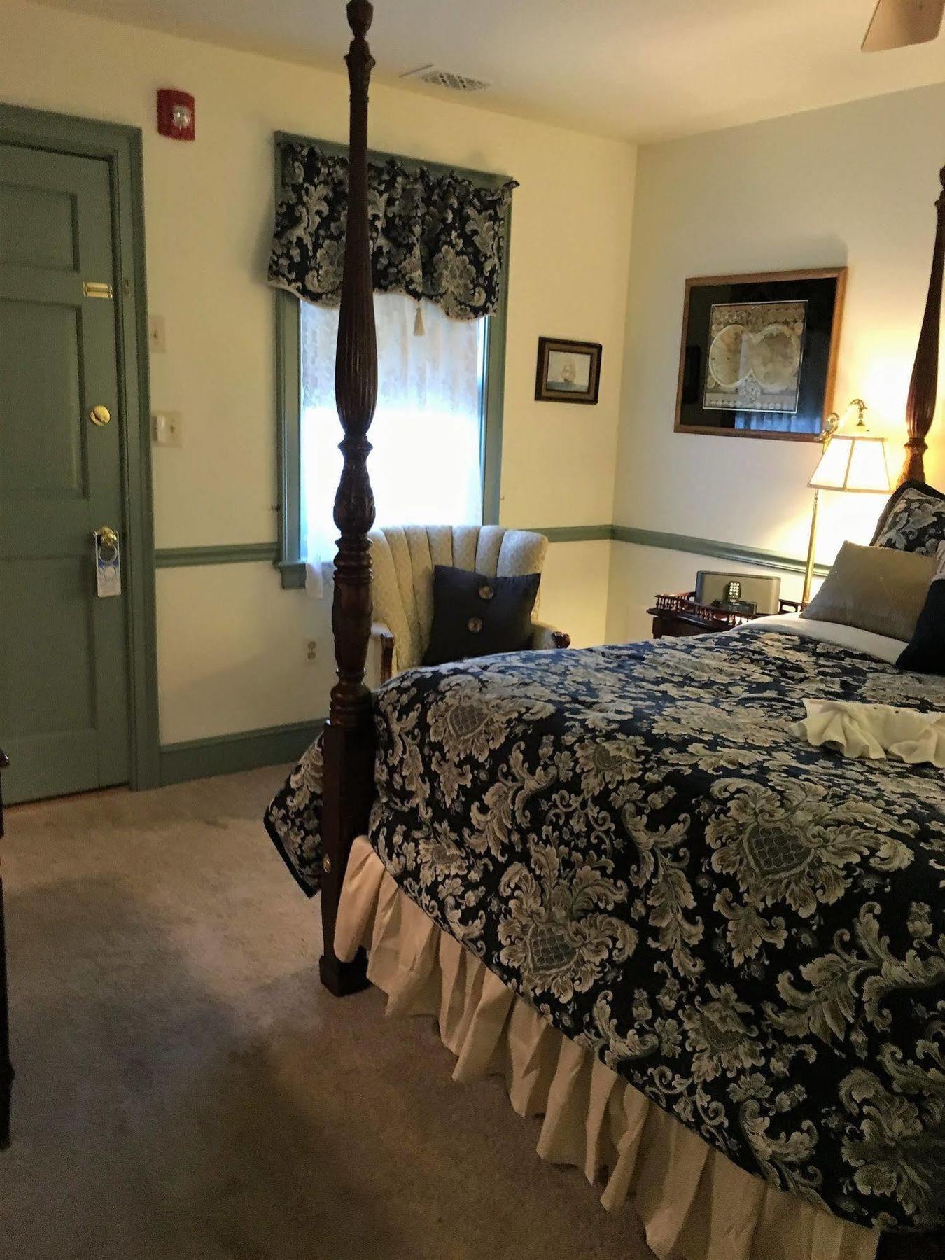 سانت مايكلز Parsonage Inn Bed And Breakfast المظهر الخارجي الصورة