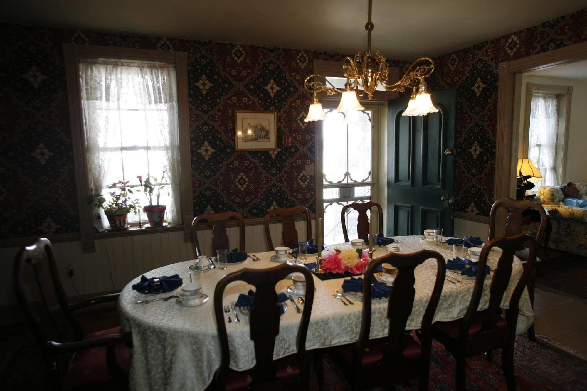 سانت مايكلز Parsonage Inn Bed And Breakfast المظهر الخارجي الصورة